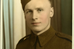 Sametz-Item-24-Wesley-in-Manitoba-Grenadiers-s-uniform-1942